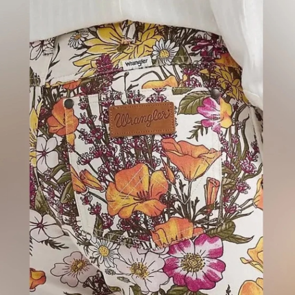 Wrangler Orange and Cream Boot Cut Flare Pants - Picture 3 of 11